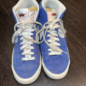 ELECTRIC BLUE NIKE MID ‘77 SUEDE RACER